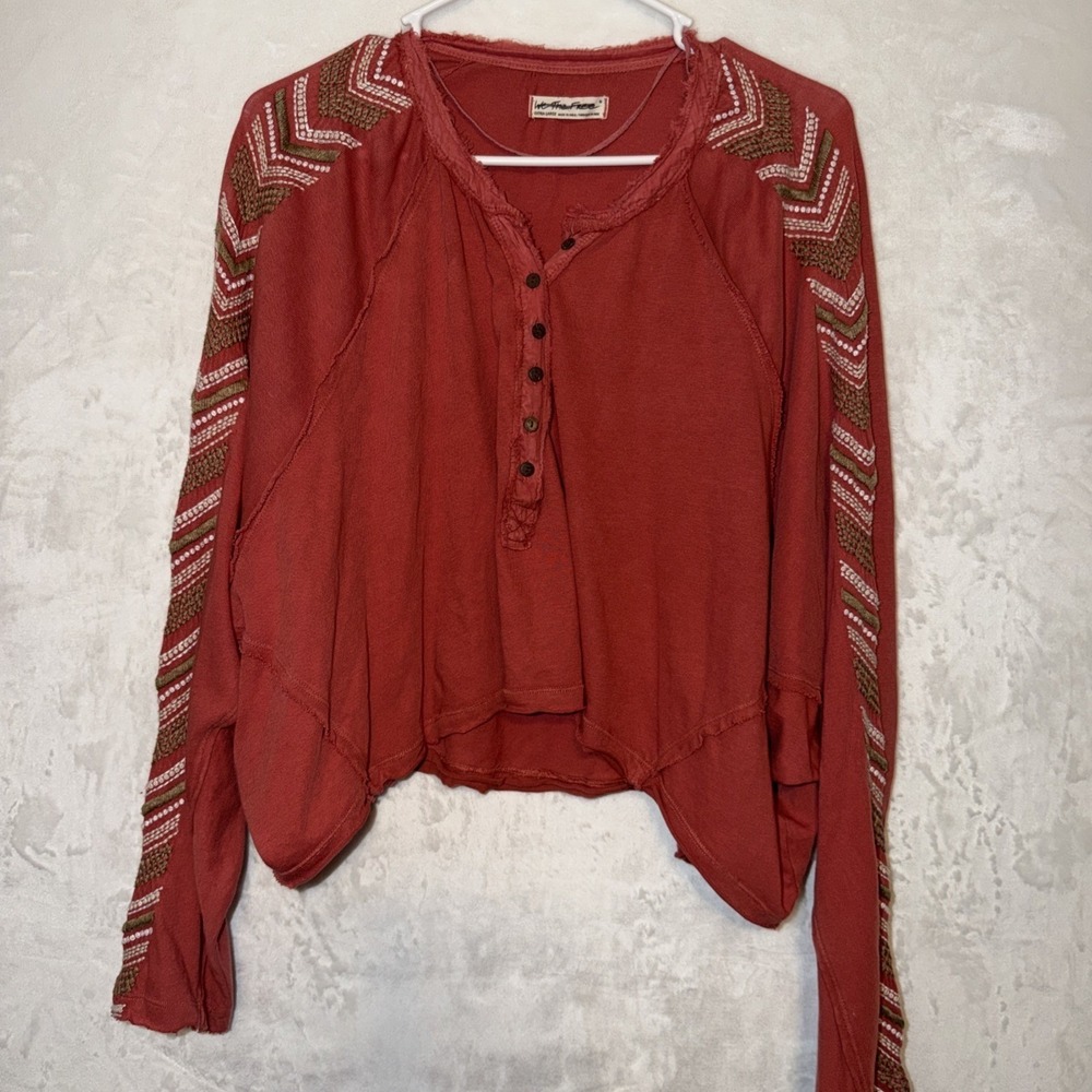 WE THE FREE Henley Top Oversized Cotton Knit XL Coral Color Embroidery Boho